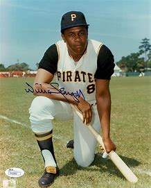 This image has an empty alt attribute; its file name is stargell.jpg